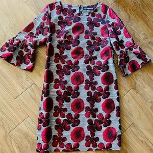 Karl Lagerfeld Paris dress. 3/4 sleeves, Zip up back. Burgandy and brownish.